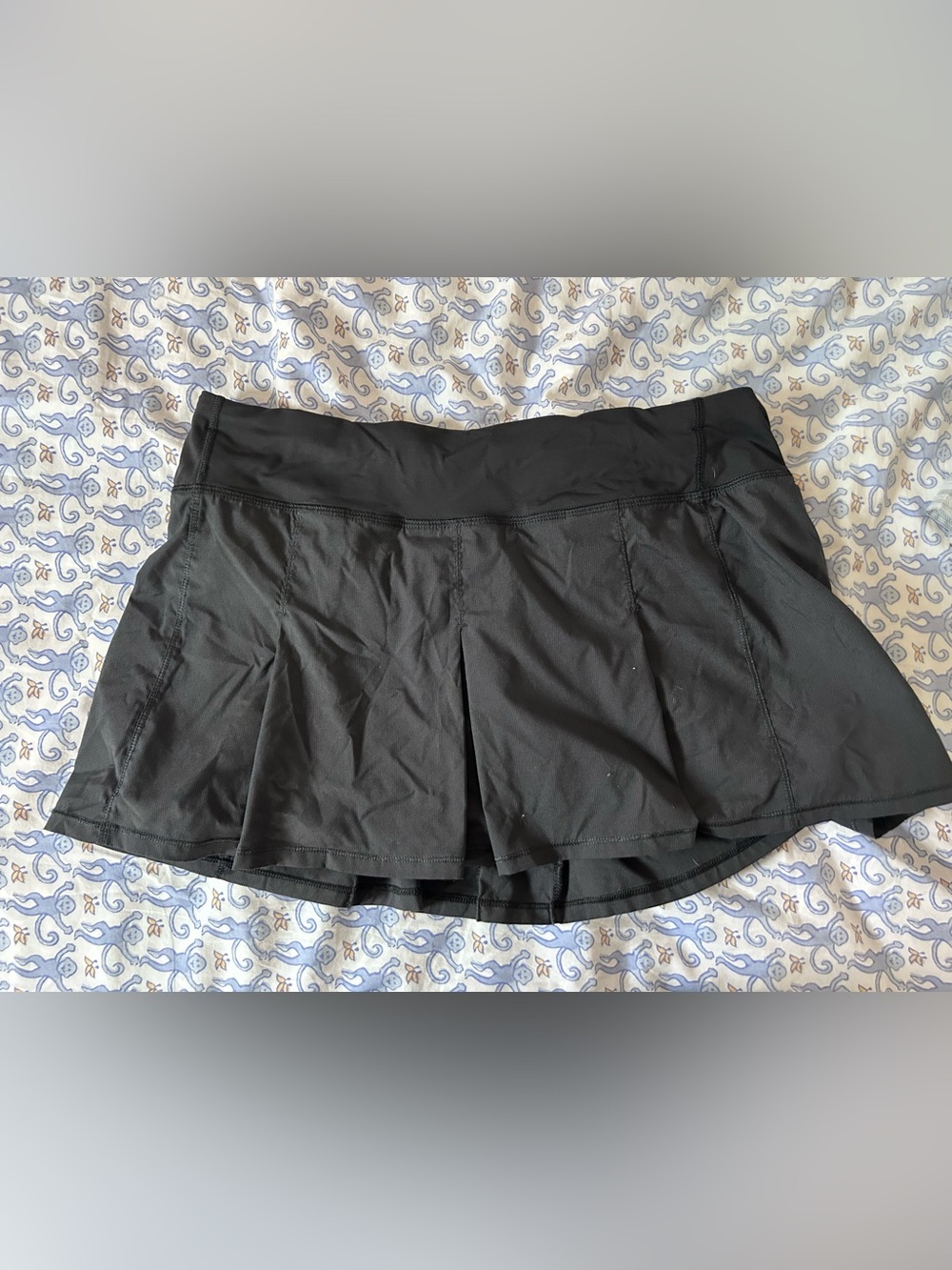 Lululemon pleated mini skirt
